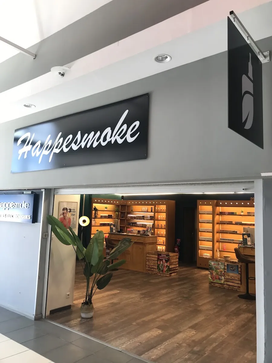Vitrine du magasin HappeSmoke Cabestany